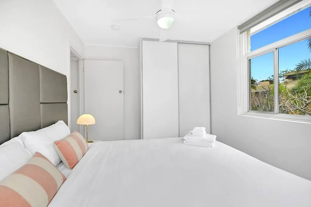 Gold Coast Waterfront Townhouse Broadbeach Waters Holiday home
